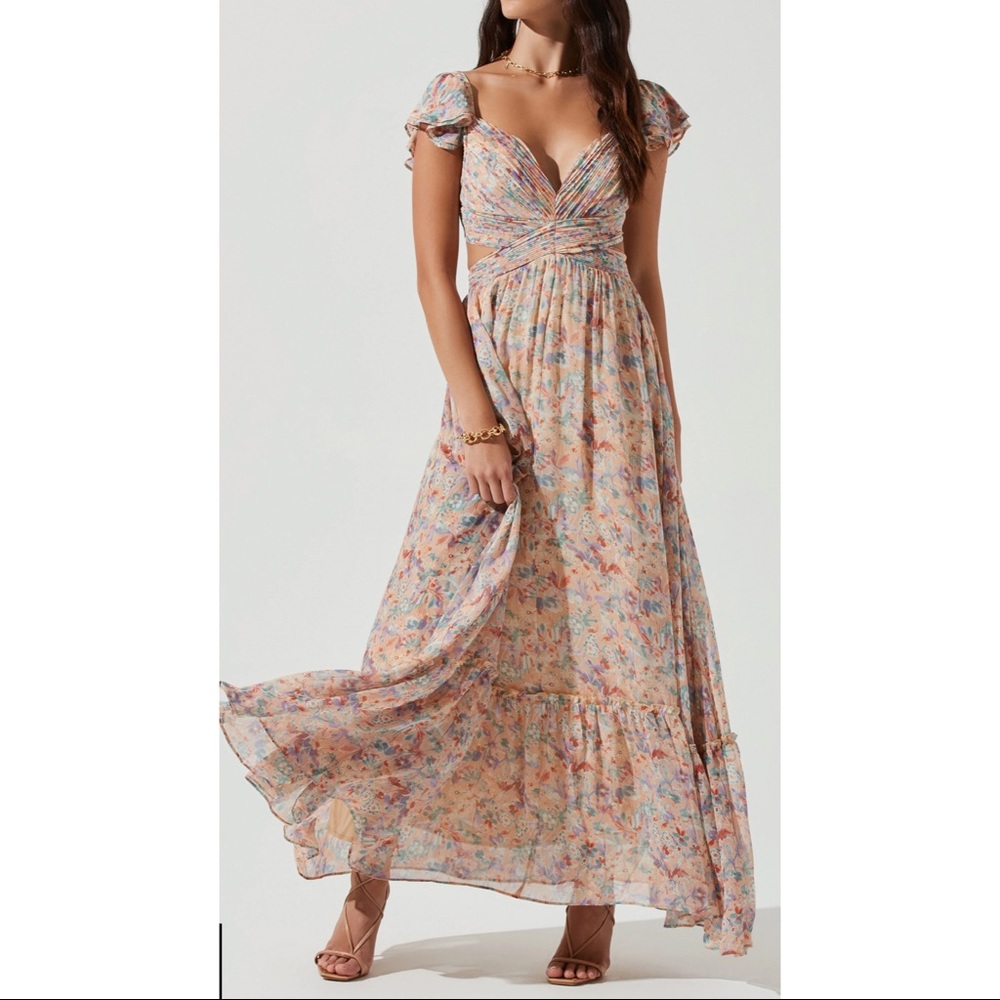 ASTR the Label Primrose Floral Strappy Back Maxi Dress (peach, large)